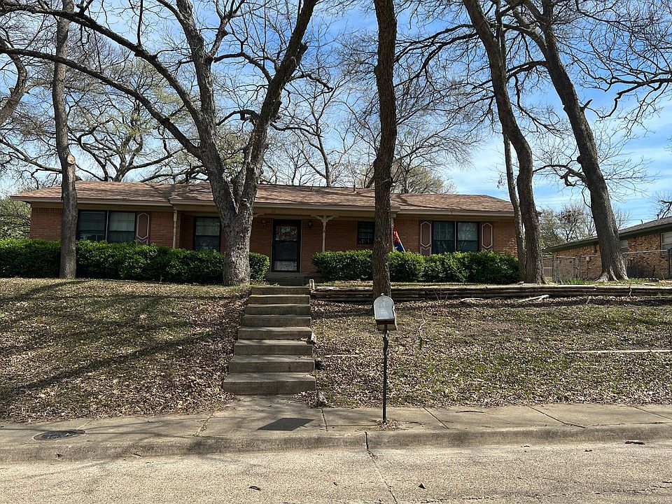 1st image of 2002 Greenbriar Ln