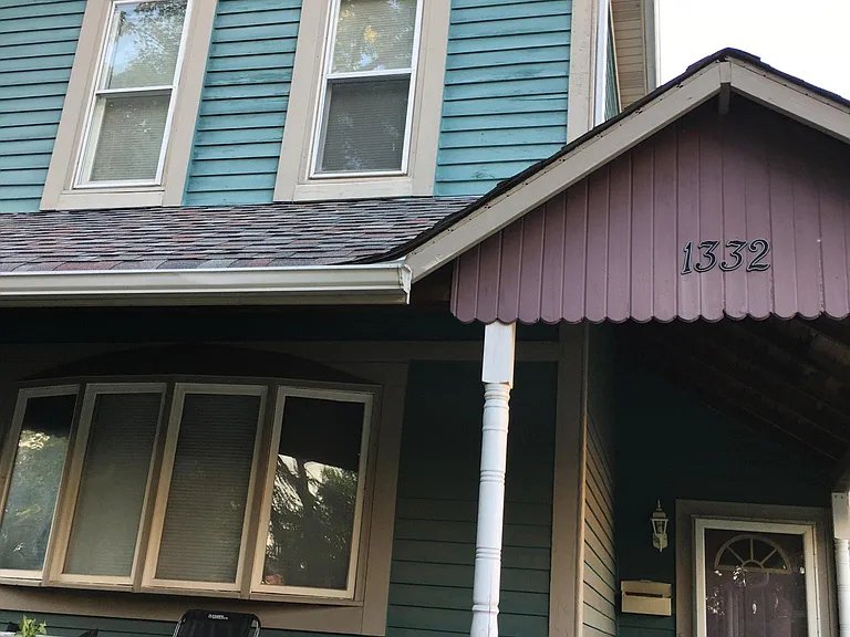 E Ohio St — Photo 22