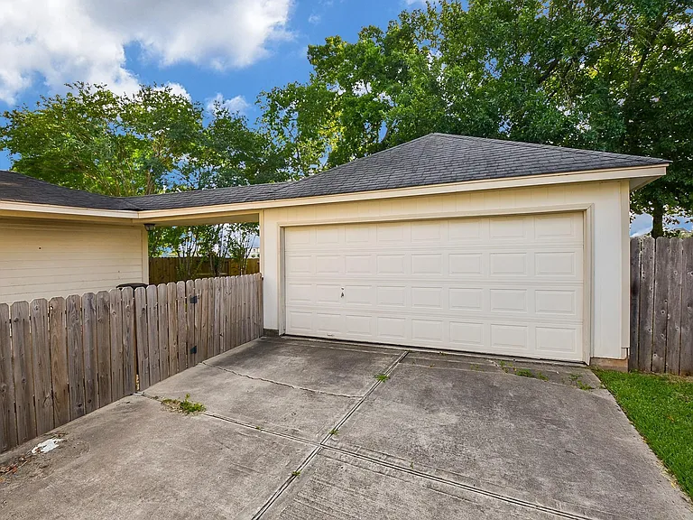 3935 Carters Lake Dr — Photo 28
