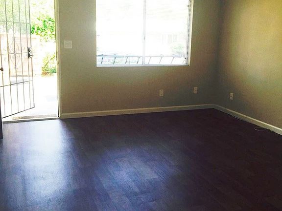 2nd image of 707 Windsor Ct APT 1