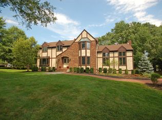 2 High Point Ct, Annandale, NJ 08801