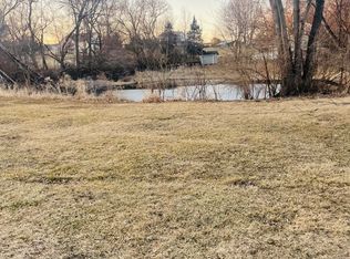 34940 N Leonard Ave, Ingleside, IL 60041