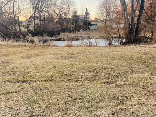 34940 N Leonard Ave, Ingleside, IL 60041