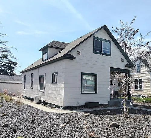 207 W Knox Ave #2 Photo 1