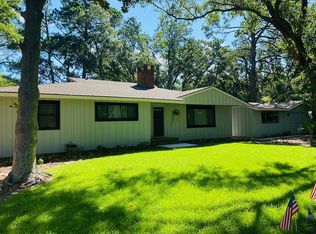 17 Coquina Rd, Hilton Head Island, SC 29928