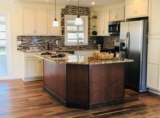 16 Carlisle Rd, Toms River, NJ 08757