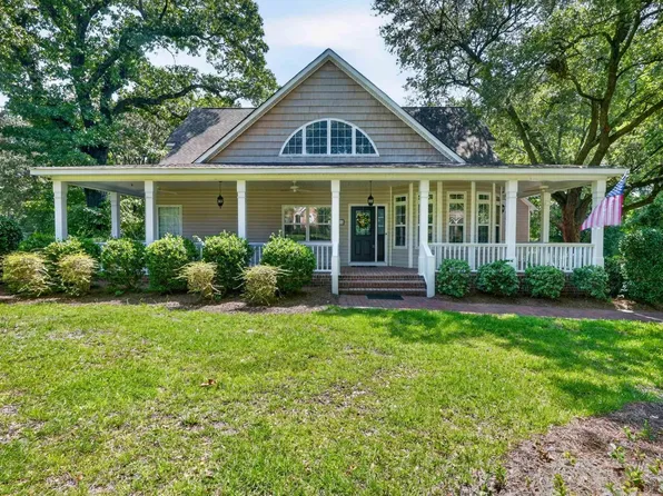 26 Sumner St, Elgin, SC 29045