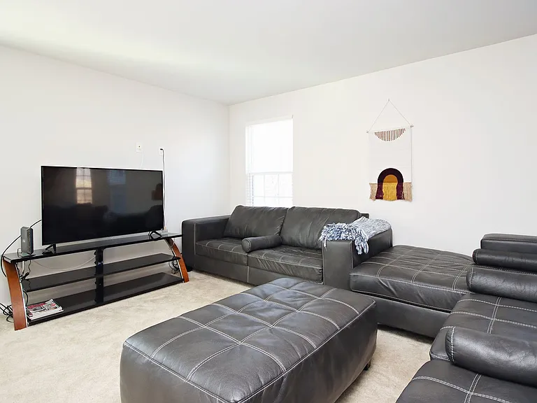 4393 Sunset Dr — Photo 3
