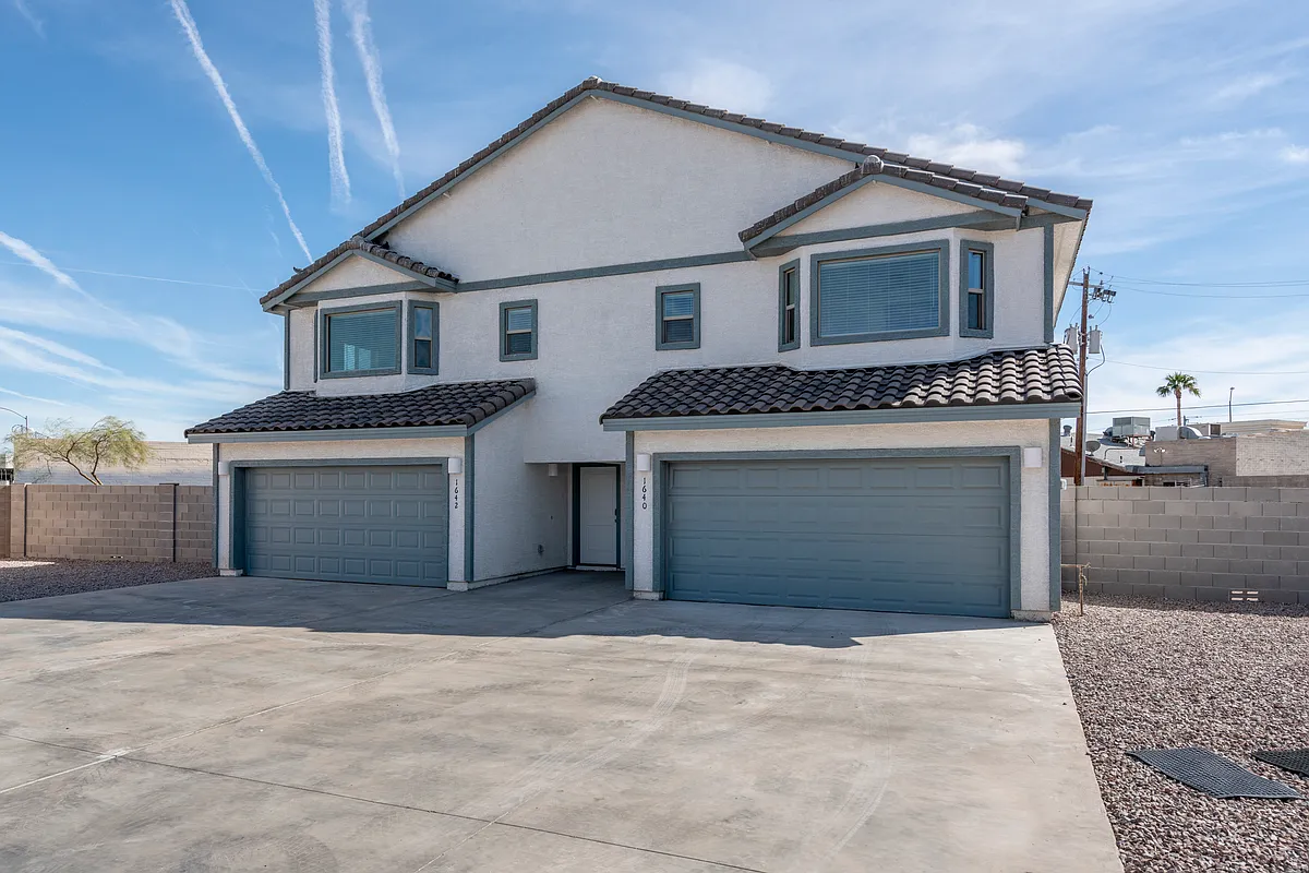 Building Photo - 1640 N Cameron St #1640