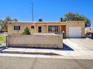 2201 Palomas Dr NE, Albuquerque, NM 87110