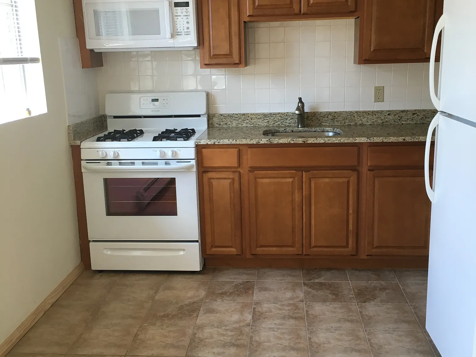 103 Bowers Street — Photo 4