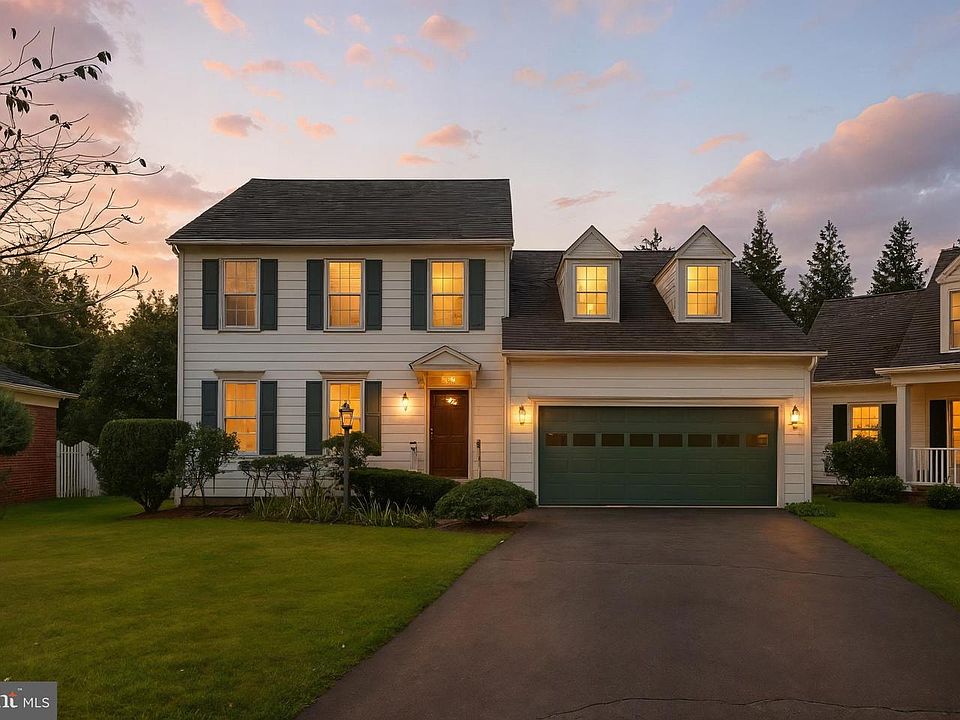1st image of 400 Greens Ct