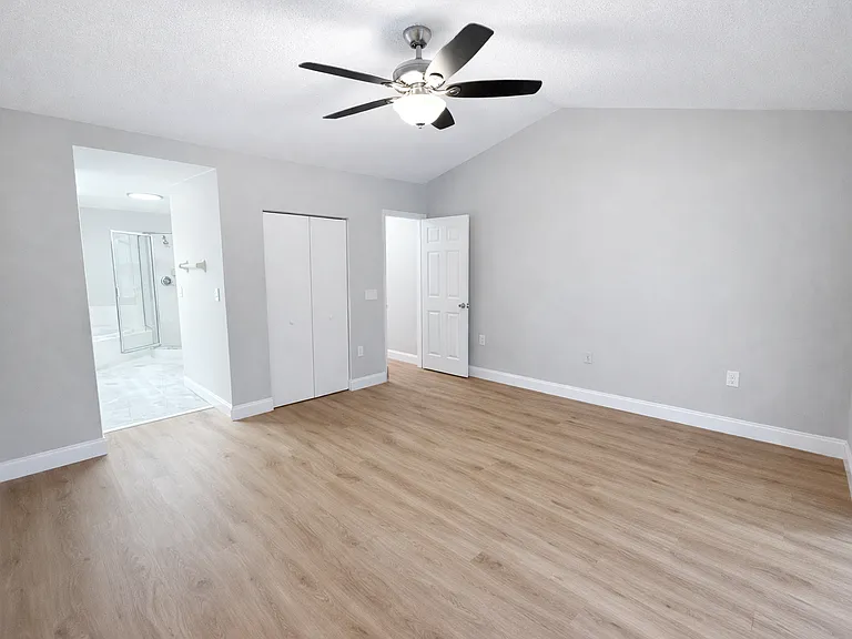 14639 Par Club Cir — Photo 10