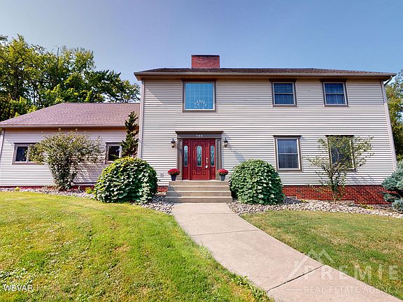 2nd image of 704 Curtin St S