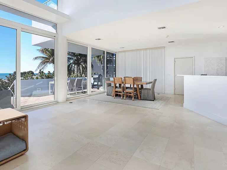 5801 Gulf Of Mexico Dr — Photo 15