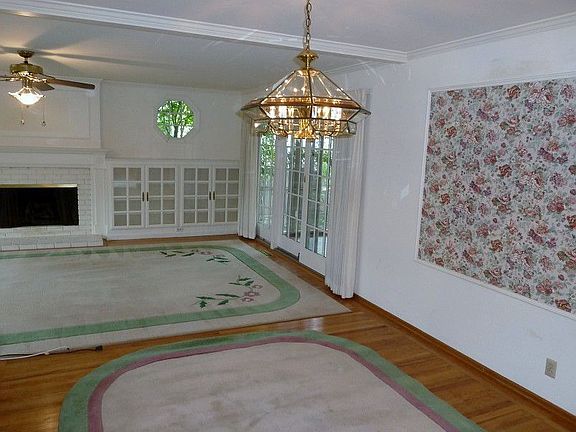 5th image of 1438 Macdonald St