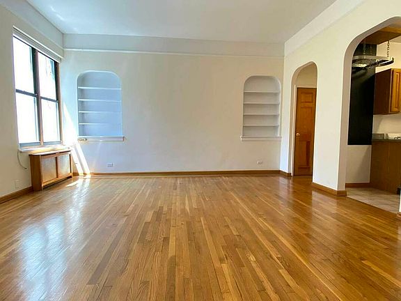 4th image of 12 W 75th St #3B