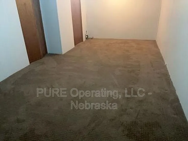 5012 Burt St — Photo 18