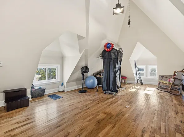 99 Bentley Avenue image 46 of 50