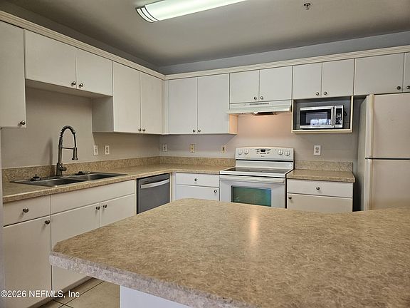 5th image of 3591 Kernan Blvd S APT 833
