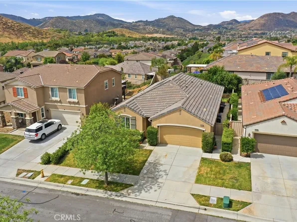34343 Blossoms Dr, Lake Elsinore, CA 92532