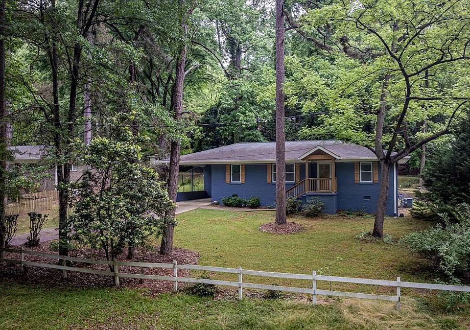 1st image of 235 Riverside Dr