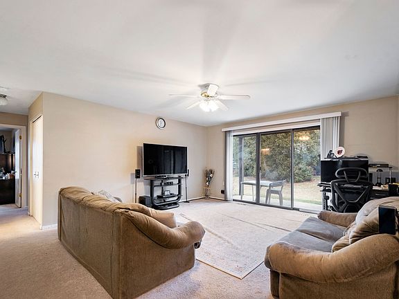 4th image of 2630 Northampton Dr Unit 11A1