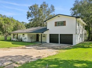 215 Cypress Bend Dr, Village Mills, TX 77663