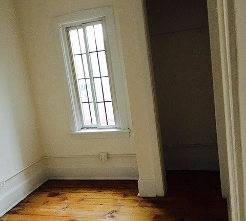 3rd image of 2409-11 S Hoyne Ave #203