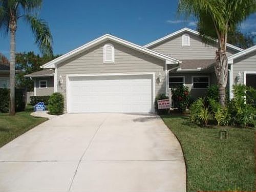 2nd image of 580 E Pointe Ct SW