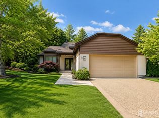 187 Sayre Dr, Princeton, NJ 08540