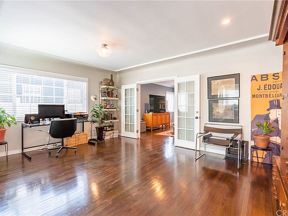 3rd image of 8953 S Manhattan Pl