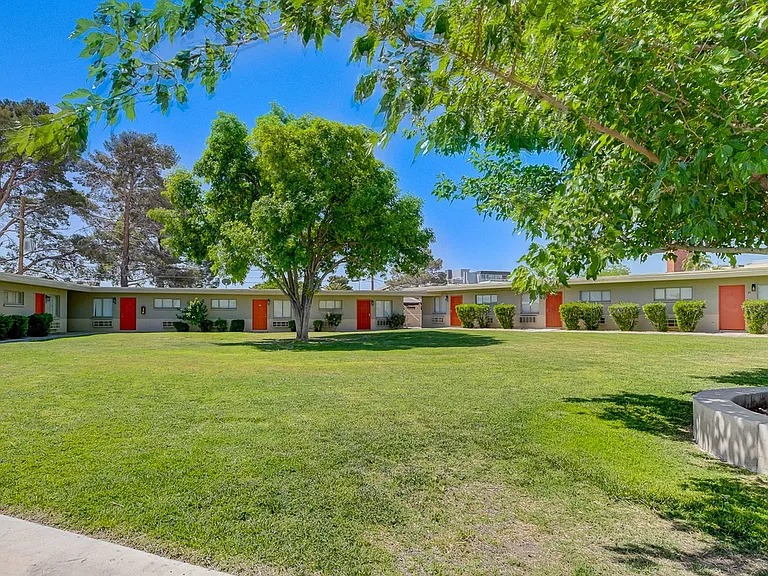 Campus Crossing, Apartments For Rent in Las Vegas