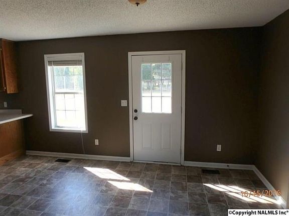 3rd image of 118 Quiet Ln