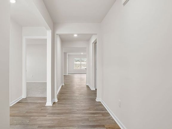 3rd image of 407 Caprock Ct