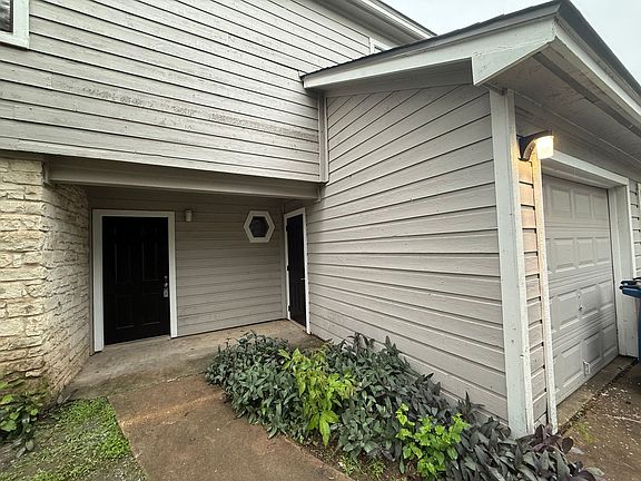 2nd image of 8905 Schick Rd APT B
