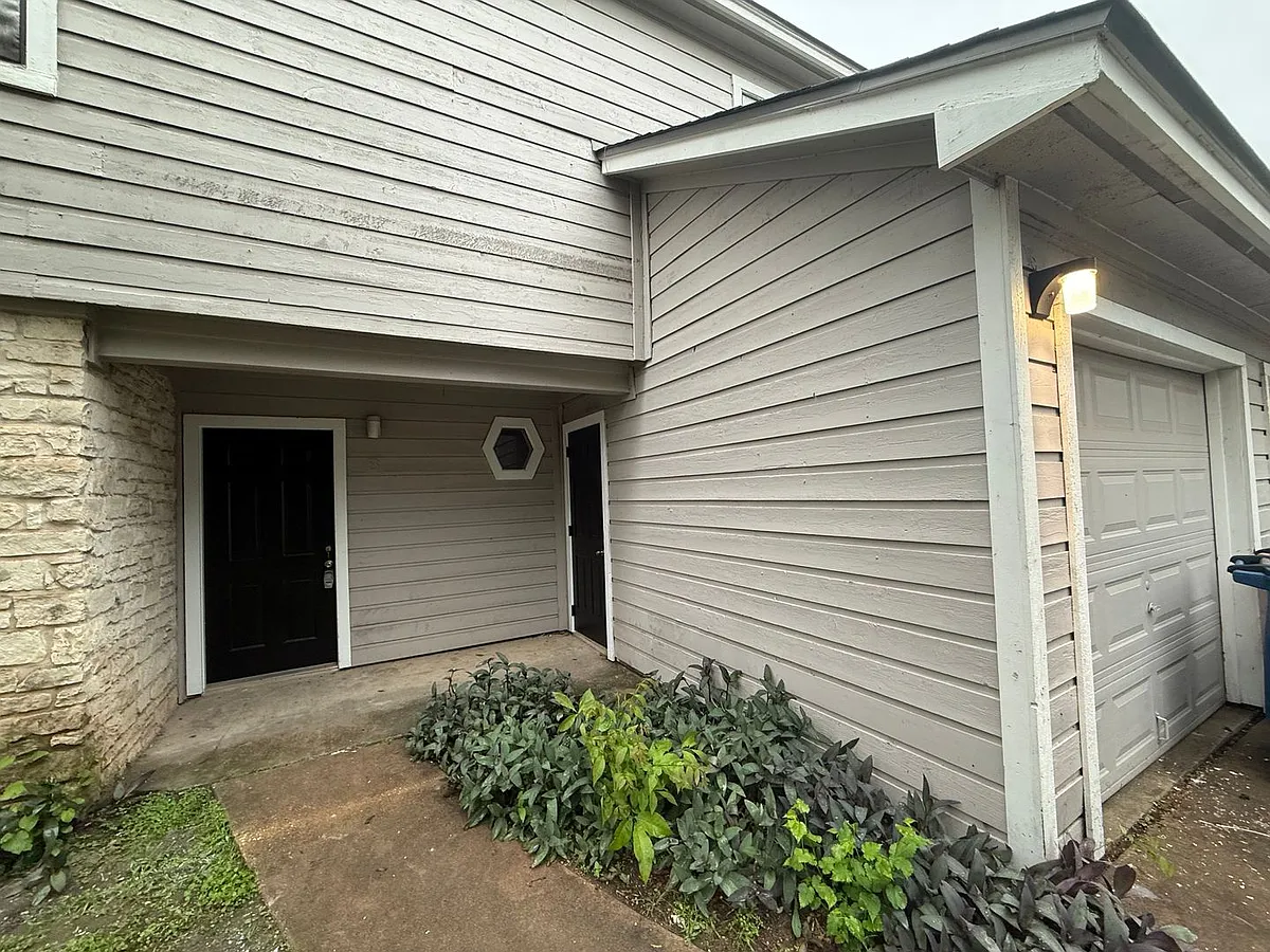 Building Photo - 8905 Schick Rd