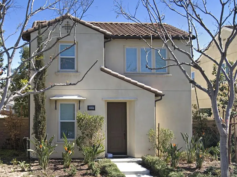 3227 S Hampton Way — Photo 1