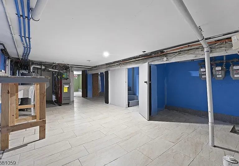 76 Heckel St #1 — Photo 8