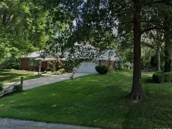 503 Westfield Dr, O Fallon, IL 62269