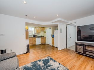 14 Southcreek Trl #B, Guelph, ON N1G 4Y8