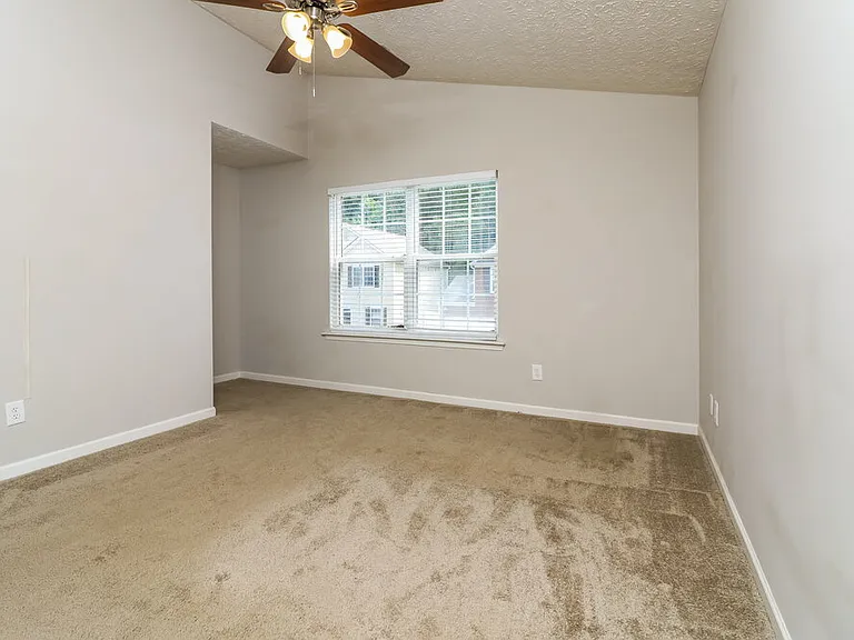 141 Oak Grove Pl — Photo 13