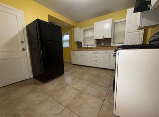 134-136 Blake St #1, Hyde Park, MA 02136