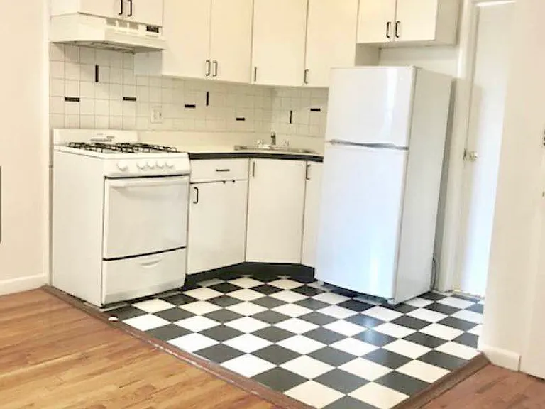 1626 3rd Ave #2B — Photo 3