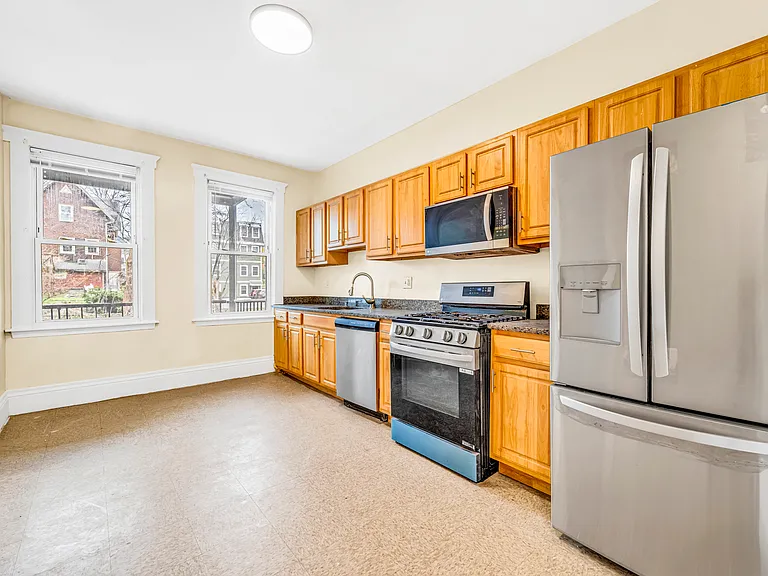 86 Winthrop St #1 — Photo 23