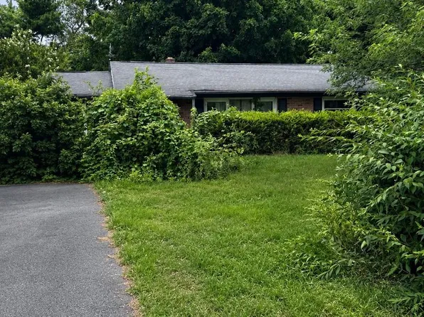 17712 Burnside Ave, Hagerstown, MD 21740