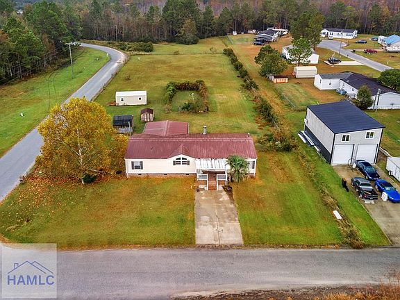 4th image of 27 Cheryl Ct NE