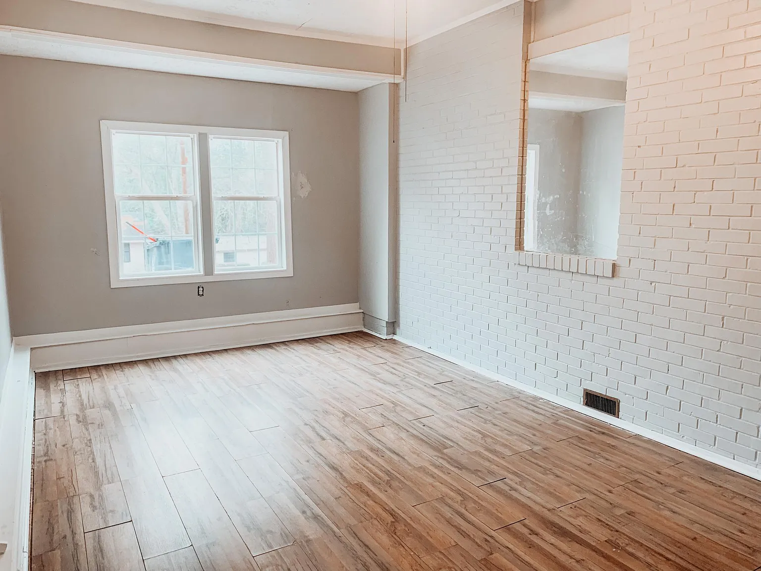 2284 Pinewood Dr SE — Photo 4