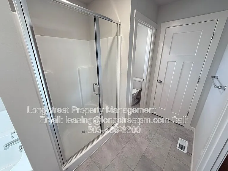 5954 Henshaw St SE — Photo 21