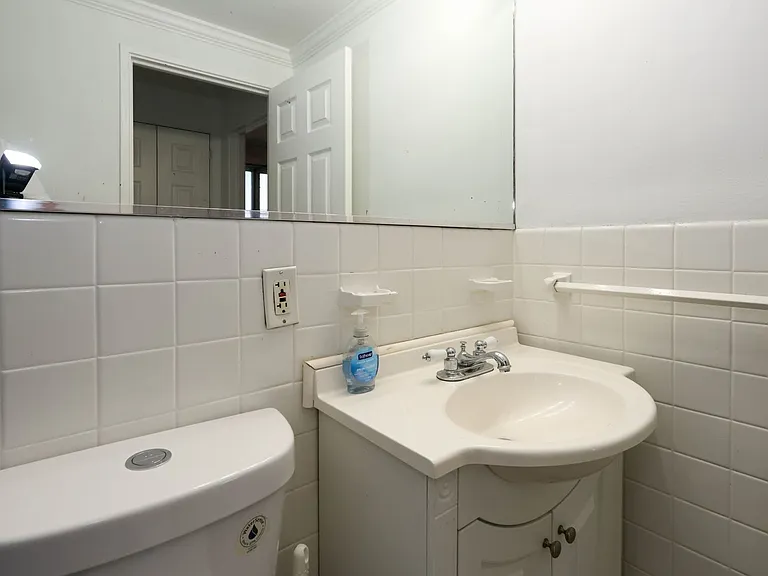 300 Peachtree St NE #23C — Photo 16